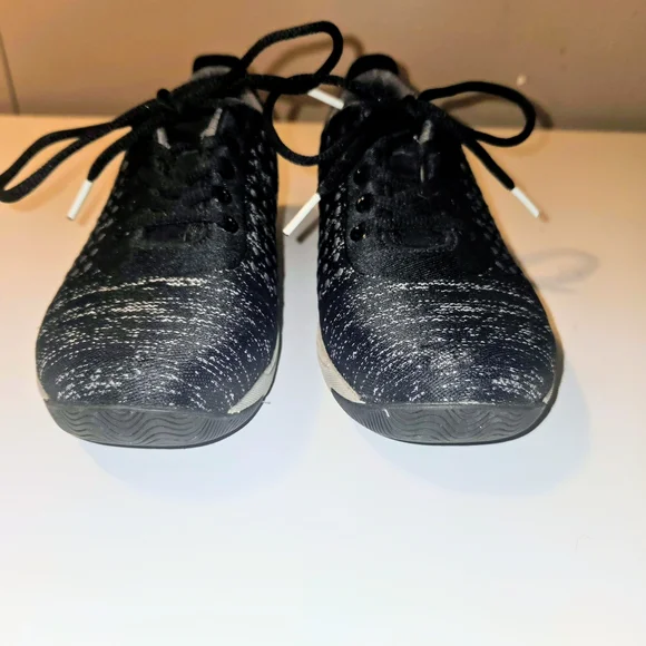 Dansko Hanna Women 38/US8 Black Fabric Nursing Polka Dot Lace Up Sneakers - Picture 4 of 7